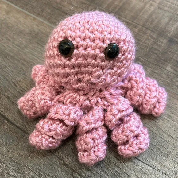 Handmade Crochet Amigurumi Octopus Pink Ocean Stuffed Animal Kid‎ Gift Mini Cute - Picture 2 of 2
